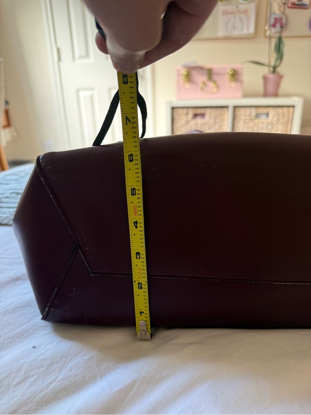 Women’s Leather Tote Bag in Deep Burgundy - Picture 7 of 8